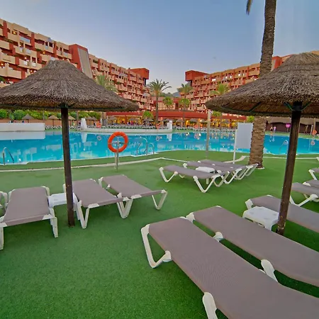 Hotel World 4*