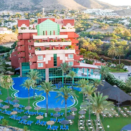 Hotel World 4*