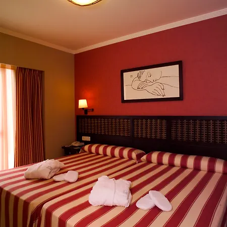 World Hotel 4*