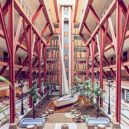 World Hotel 4*